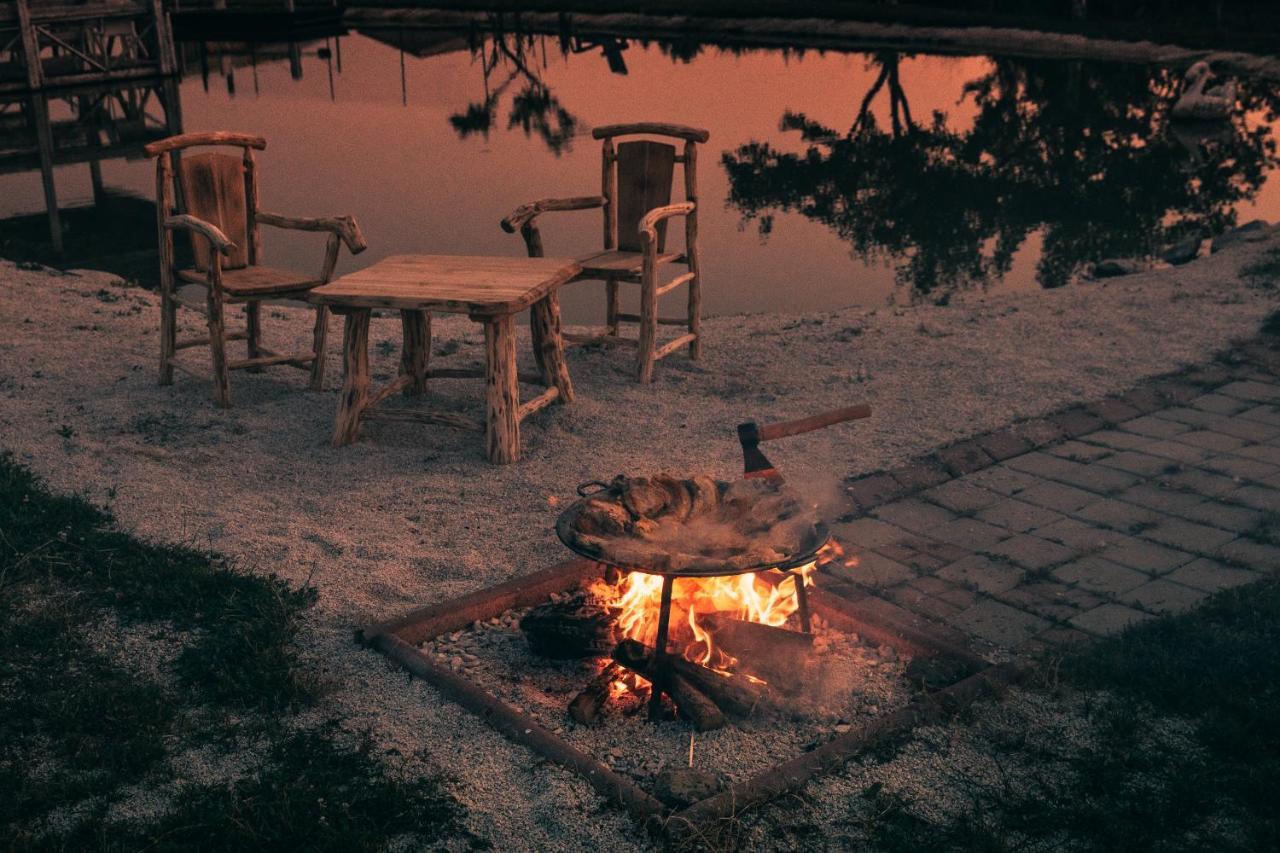 Lake House Bebic Купрес Экстерьер фото